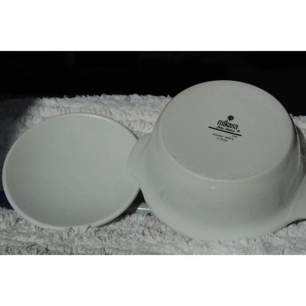 Mikasa‎ Fine China Accent White K1006 Ramekin Bowl with Lid